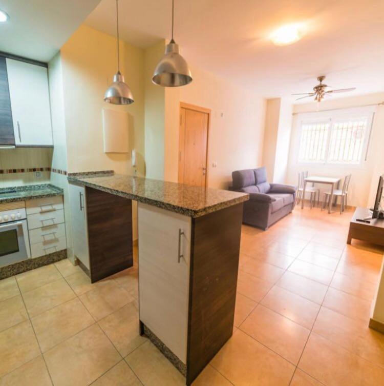 פואנגירולה Calle Cuesta Apartment - Near Beach מראה חיצוני תמונה