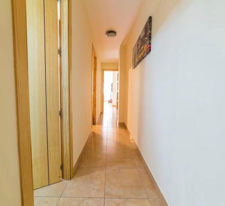 פואנגירולה Calle Cuesta Apartment - Near Beach מראה חיצוני תמונה