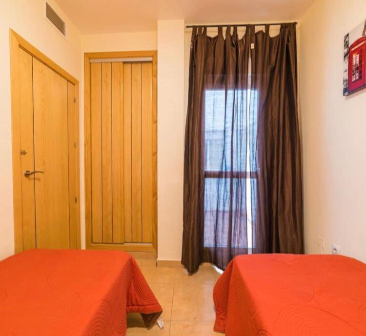 פואנגירולה Calle Cuesta Apartment - Near Beach מראה חיצוני תמונה
