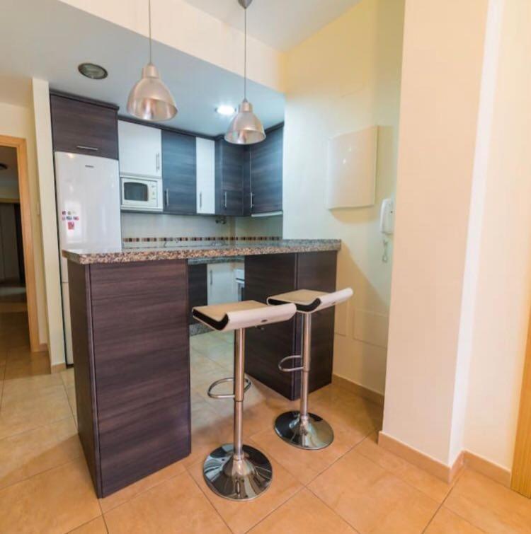 פואנגירולה Calle Cuesta Apartment - Near Beach מראה חיצוני תמונה